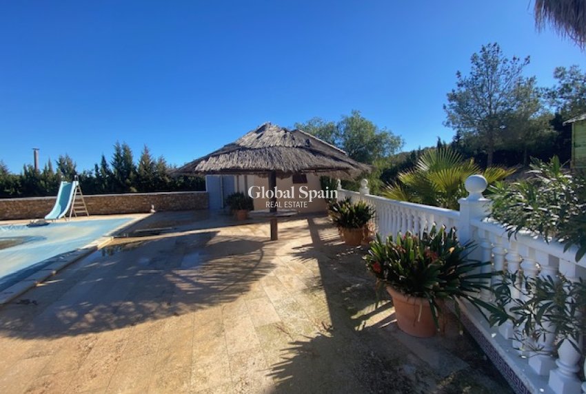 Venta - Finca/Propiedad campestre -
MURCIA