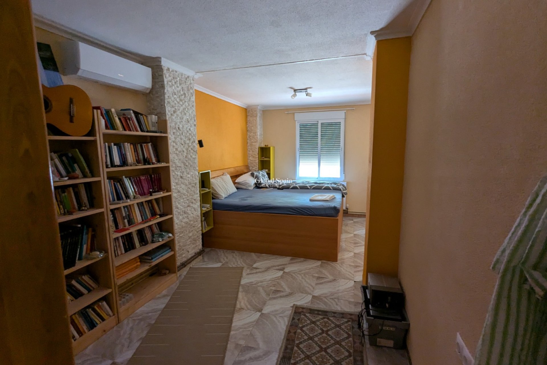 Venta - Finca / Propiedad en el campo -
CREVILLENTE