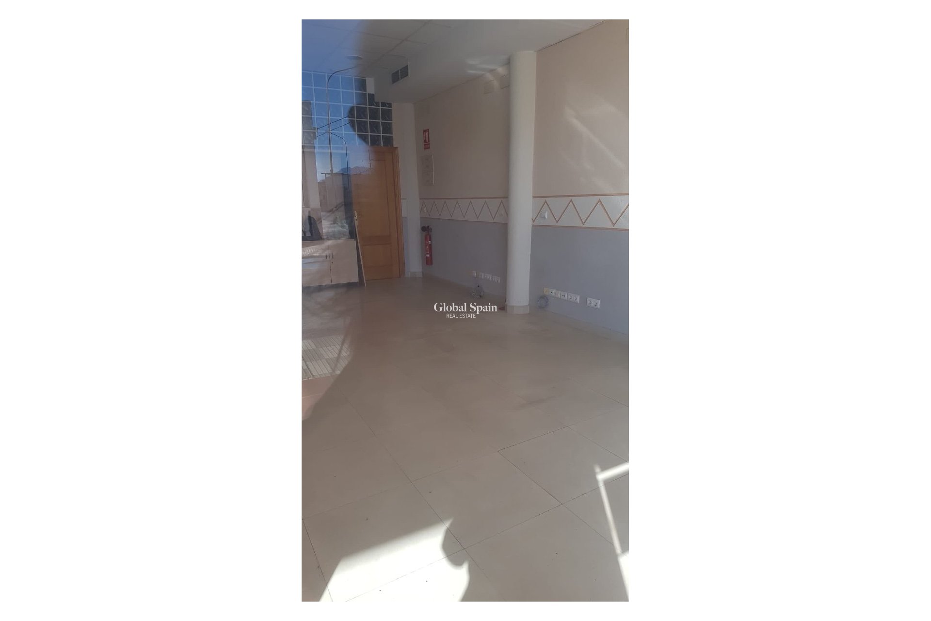 Venta - Local -
Bellreguard - Playa