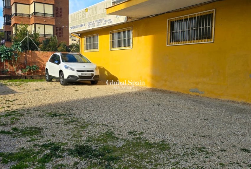 Venta - Local -
BENIDORM - Centro
