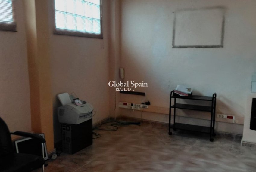 Venta - Local -
BENIDORM - Centro
