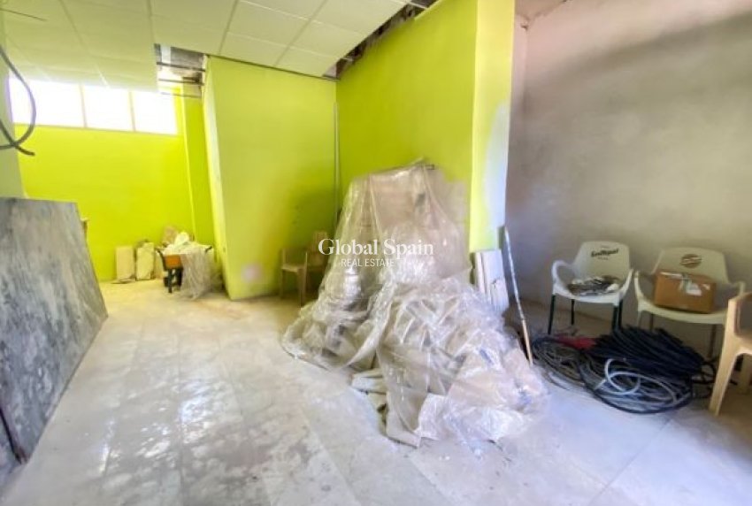 Venta - Local -
BENIDORM - Levante