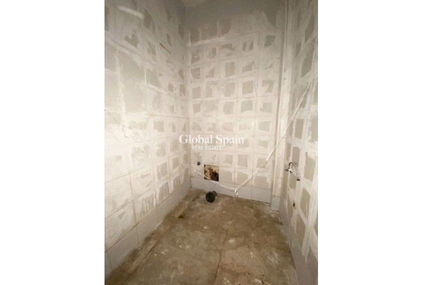 Venta - Local -
Benidorm - Levante