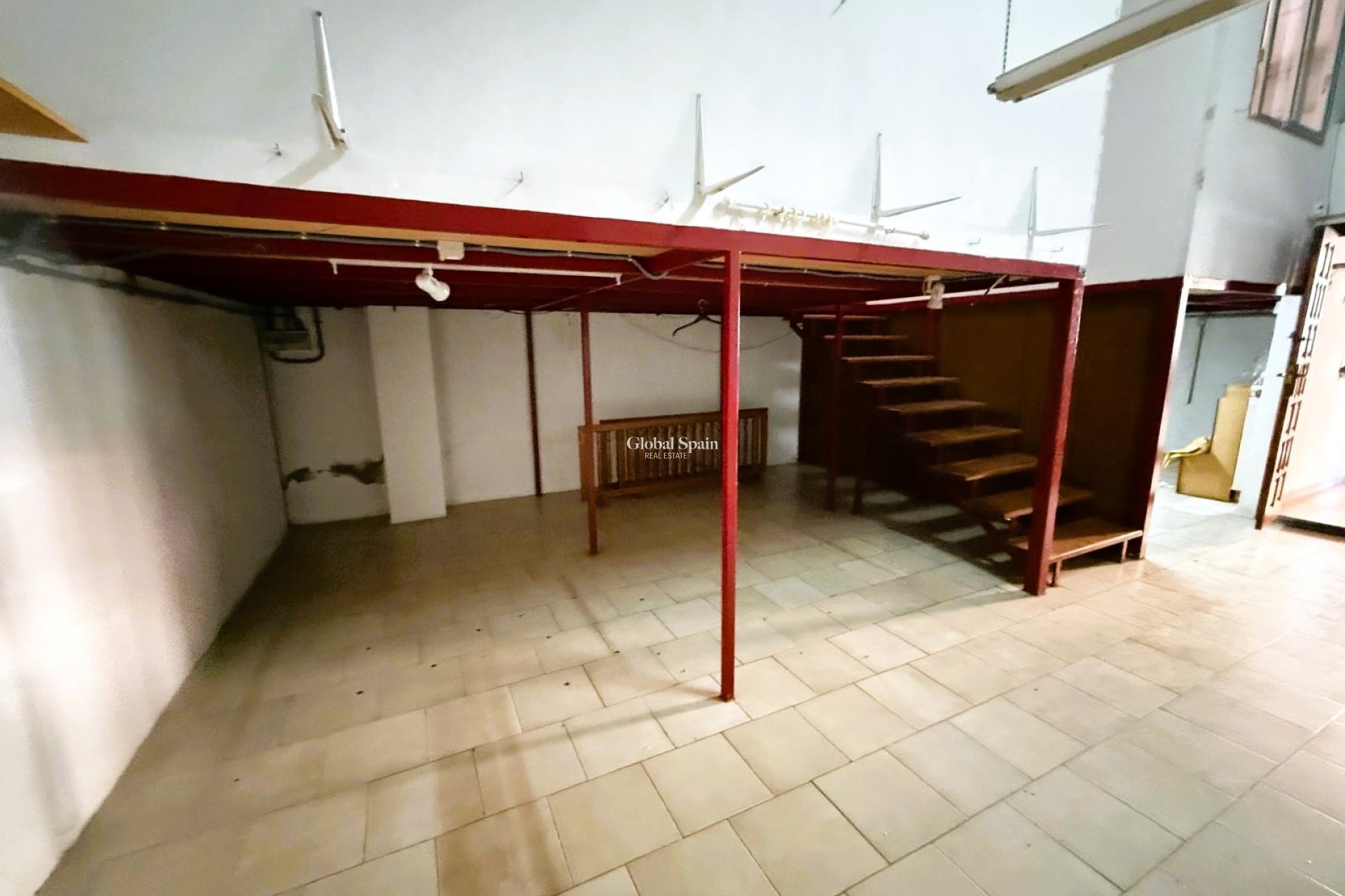 Venta - Local -
DENIA - Center