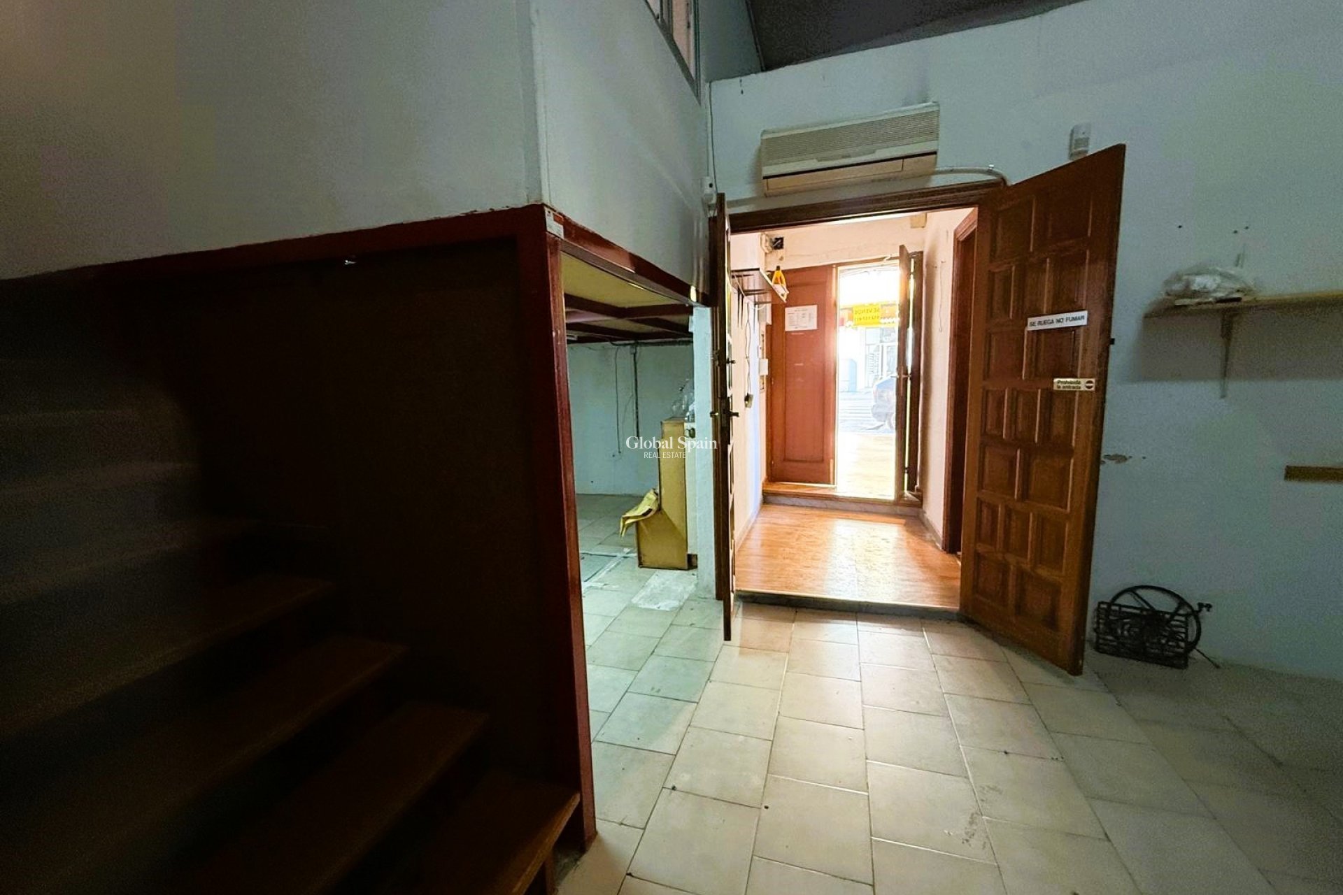 Venta - Local -
DENIA - Center