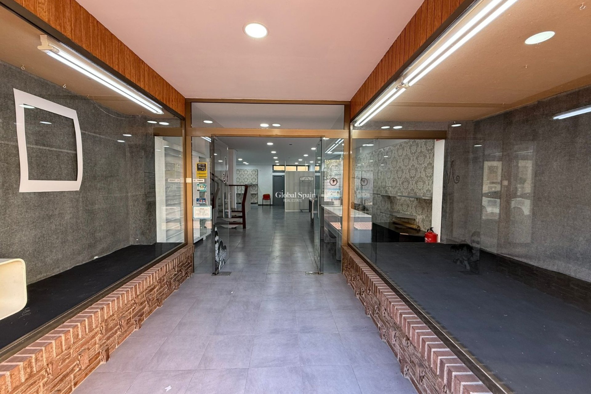 Venta - Local -
TABERNES DE VALLDIGNA - Pueblo