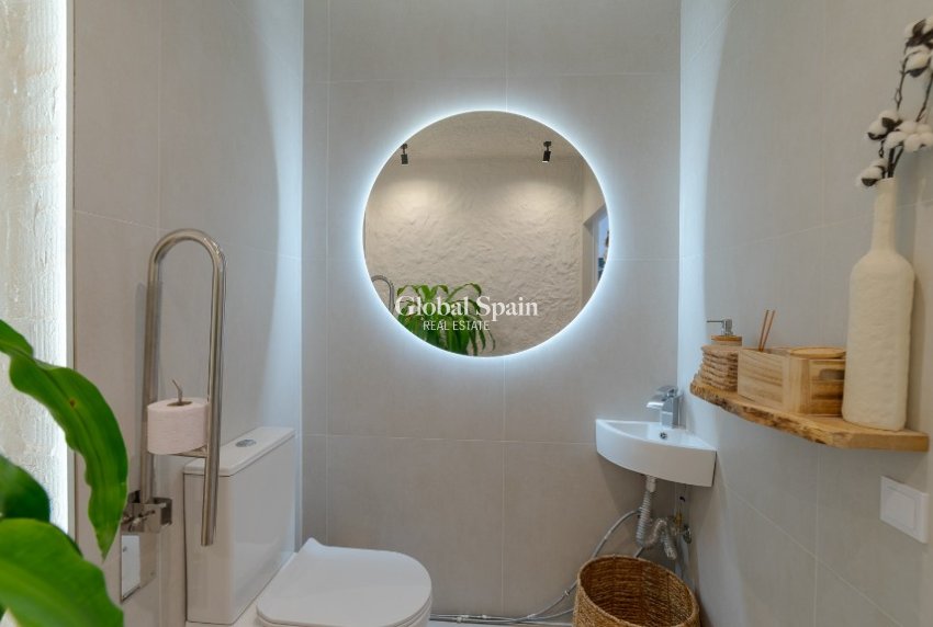 Venta - Negocio -
ALICANTE - Center