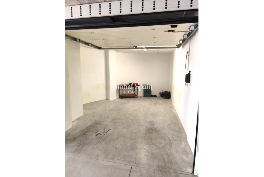 Venta - Parking Space / Garage -
Benidorm - Centro