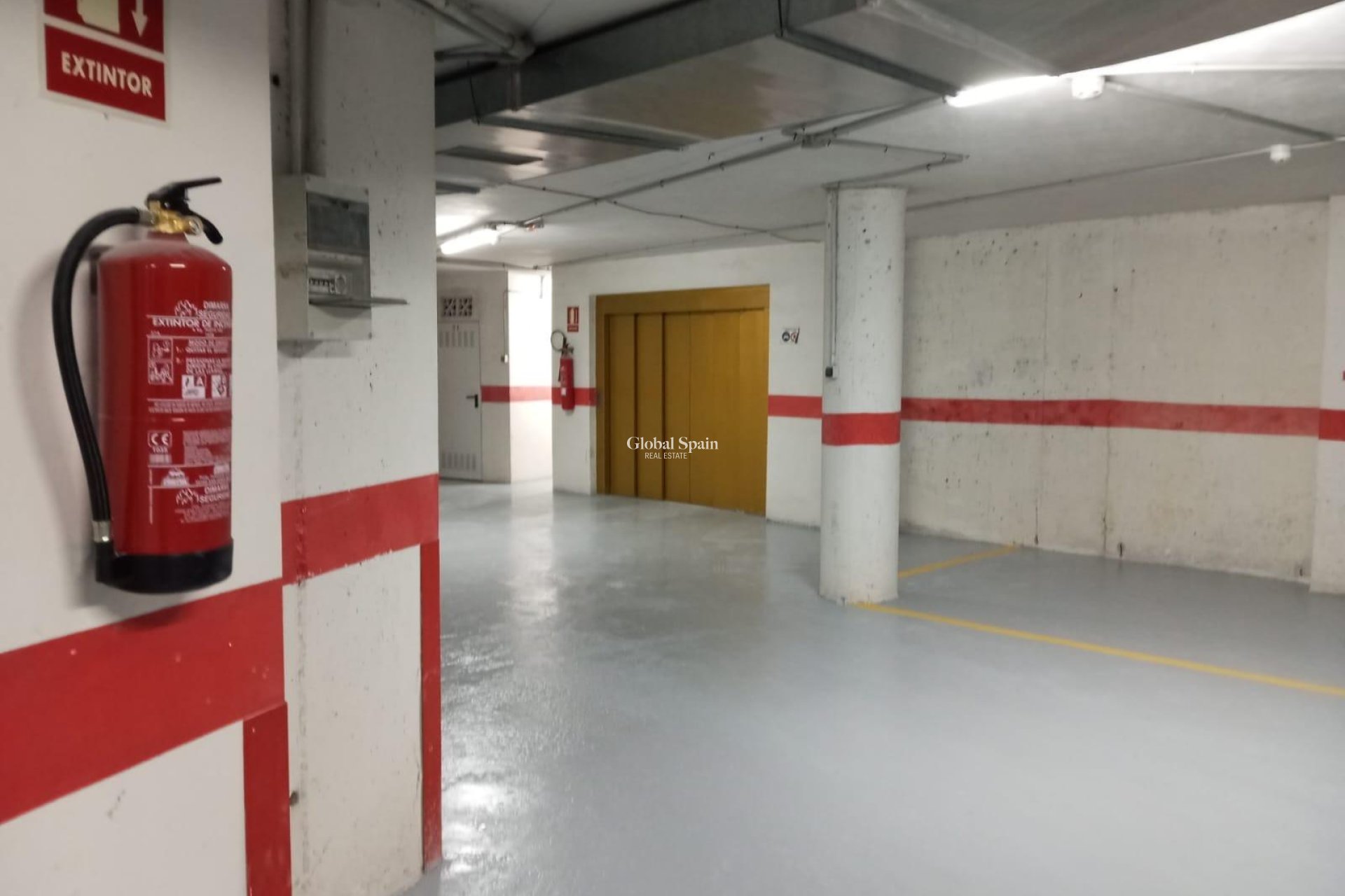 Venta - Parking Space / Garage -
TORREVIEJA - La Mata