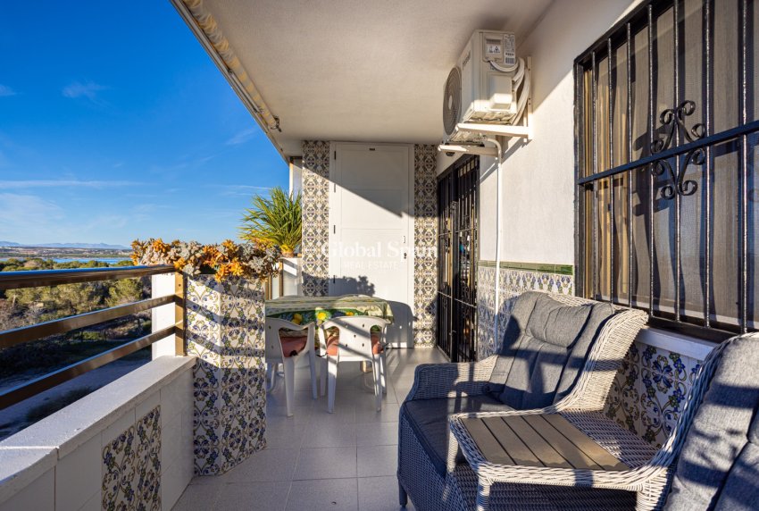 Venta - Piso apartamento -
TORREVIEJA - La Siesta