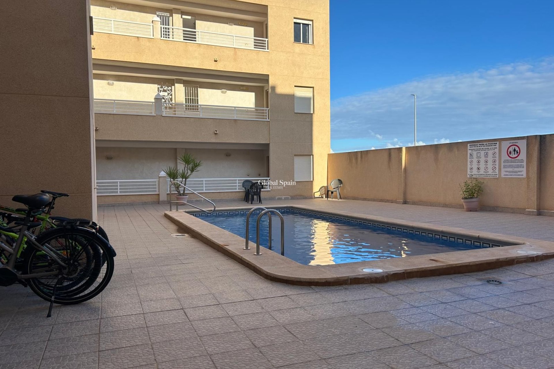 Venta - Planta baja -
LOS MONTESINOS - Los Montesinos