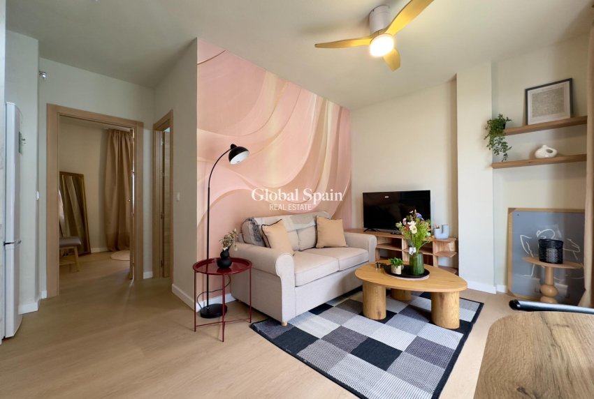 Venta - Planta baja -
ORIHUELA COSTA - La Regia