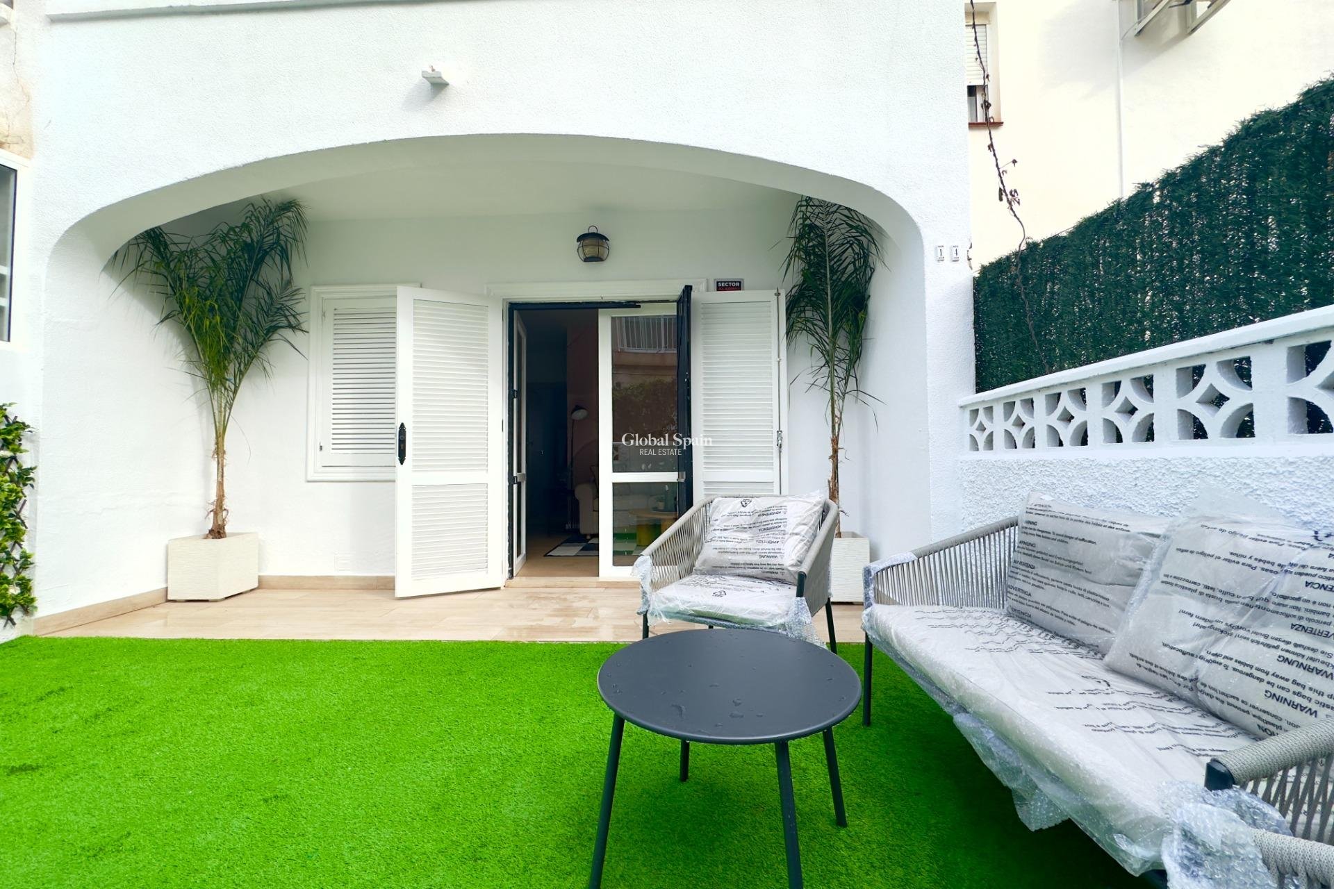 Venta - Planta baja -
ORIHUELA COSTA - La Regia