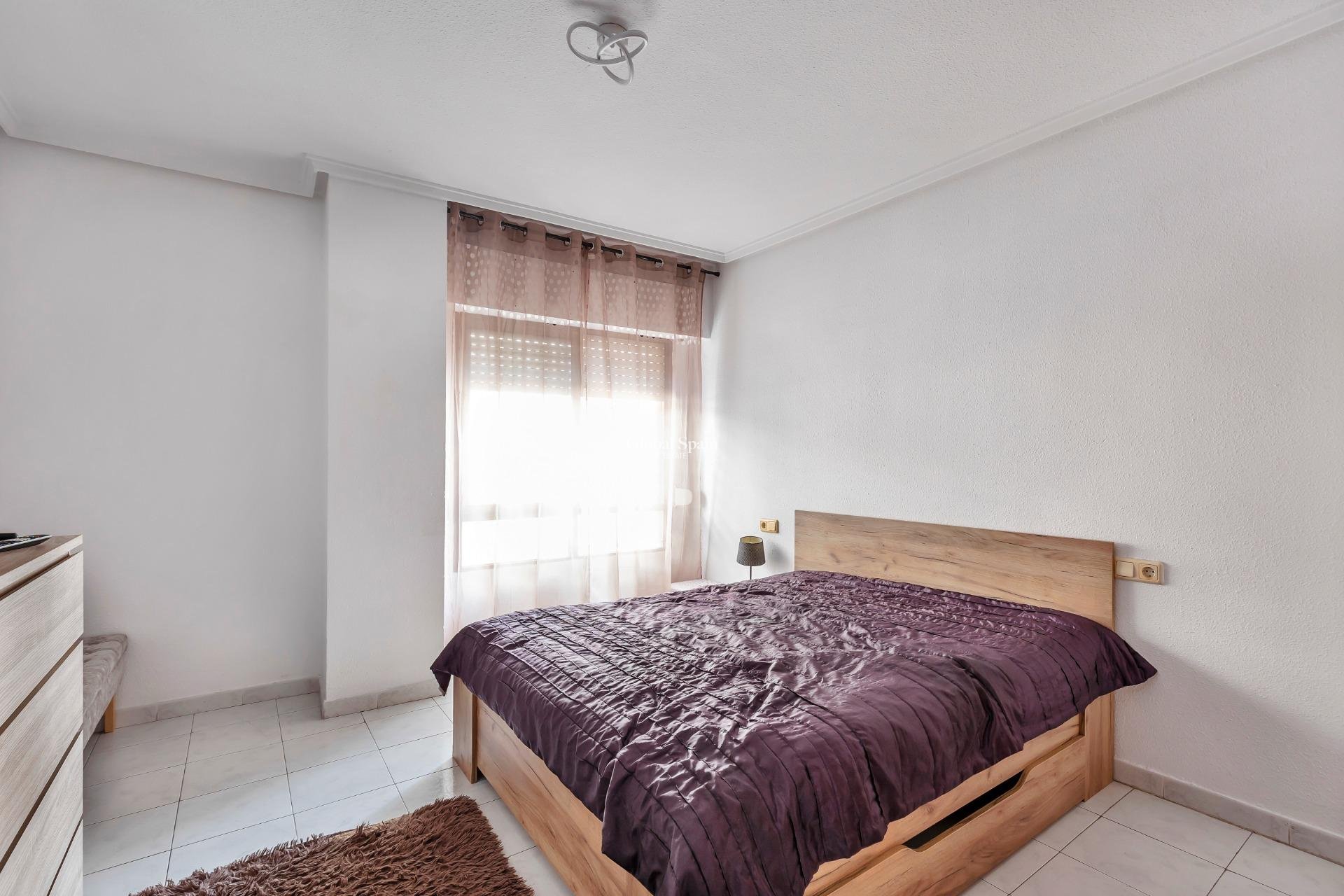 Venta - Planta baja -
TORREVIEJA - Centro