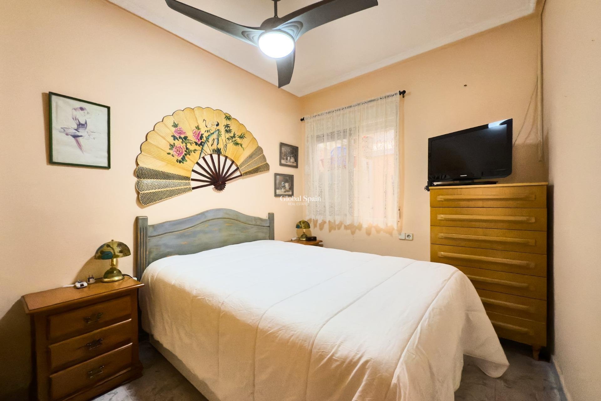 Venta - Planta baja -
TORREVIEJA - La Mata pueblo