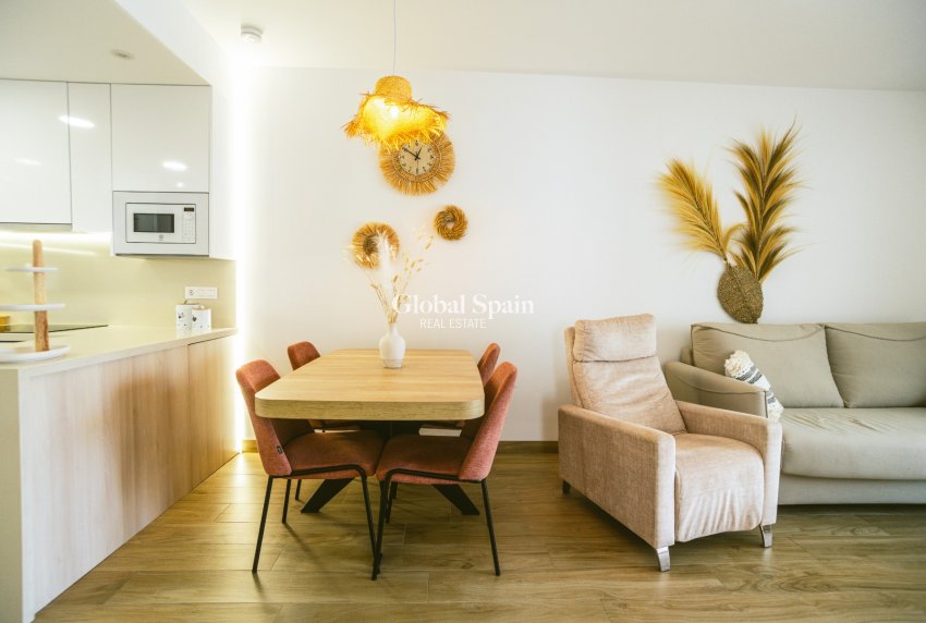 Venta - Planta baja -
TORREVIEJA - LOS BALCONES - LOS ALTOS