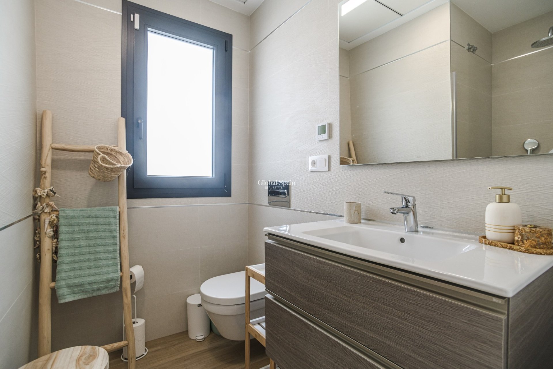 Venta - Planta baja -
TORREVIEJA - LOS BALCONES - LOS ALTOS