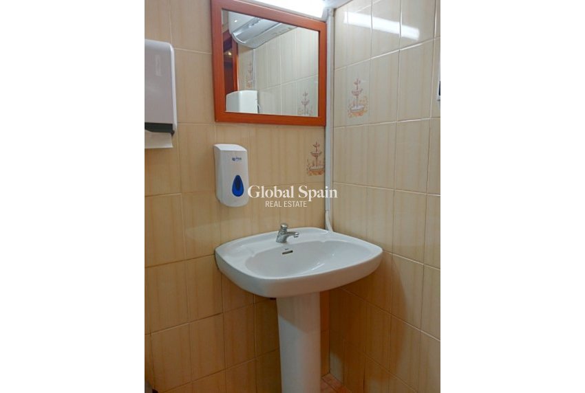 Venta - PROPIEDAD COMERCIAL -
BENIDORM - Zona de Poniente