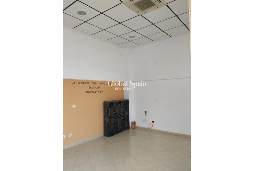 Venta - PROPIEDAD COMERCIAL -
Guardamar de la Safor - Guardamar