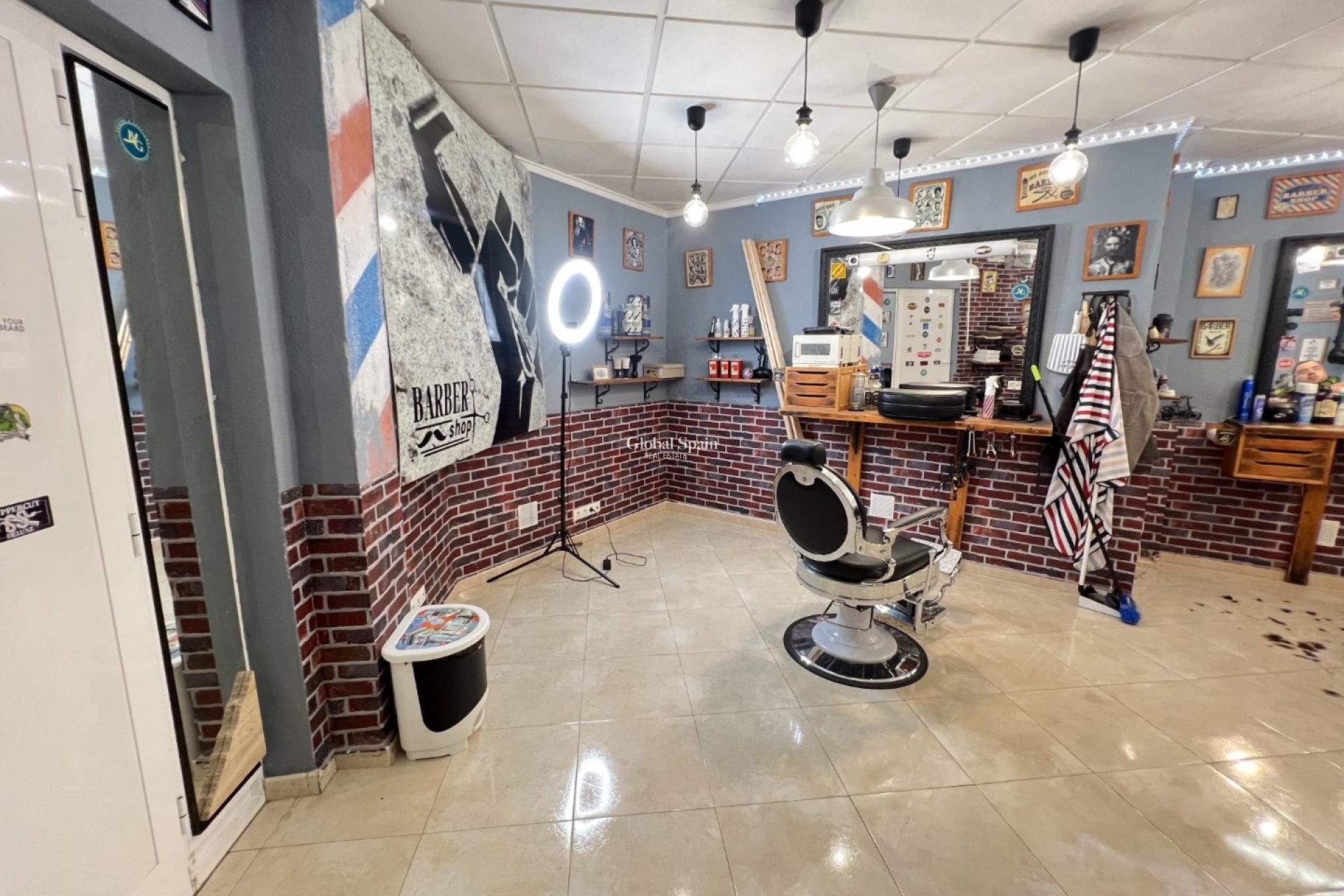 Venta - Propiedad Comercial -
GUARDAMAR DEL SEGURA