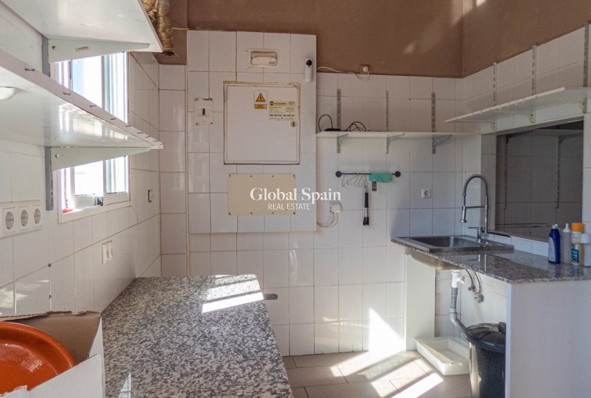 Venta - PROPIEDAD COMERCIAL -
LA FINCA GOLF - Algorfa