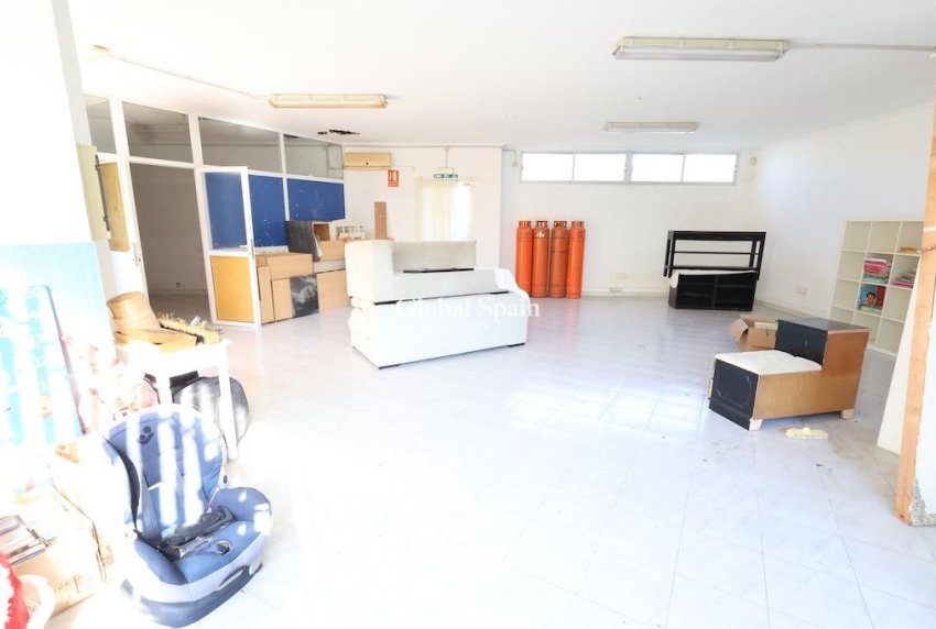 Venta - Propiedad Comercial -
ORIHUELA COSTA - La Zenia