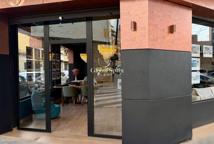 Venta - PROPIEDAD COMERCIAL -
PALMA - Mallorca