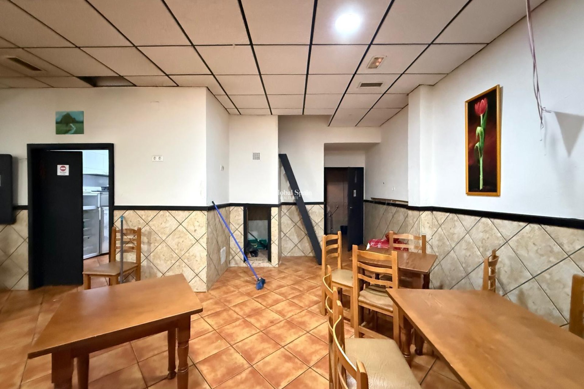 Venta - PROPIEDAD COMERCIAL -
TORREVIEJA - Estacion de autobuses