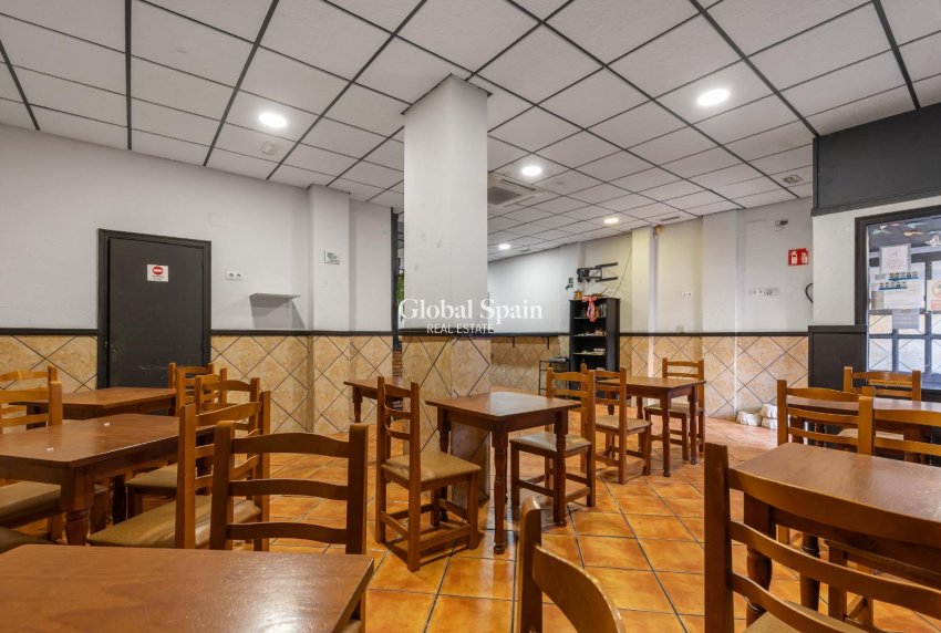 Venta - PROPIEDAD COMERCIAL -
TORREVIEJA - Estacion de autobuses