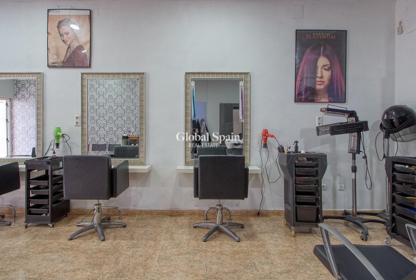 Venta - Propiedad Comercial -
TORREVIEJA - La Mata