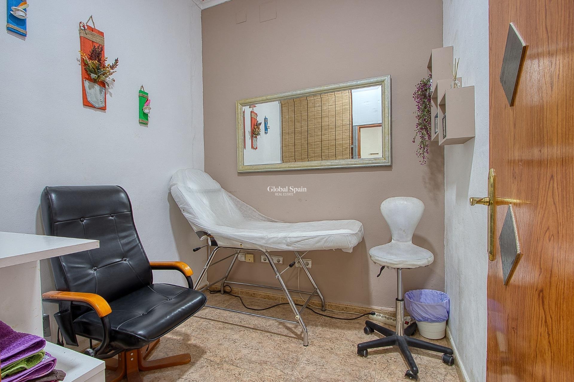 Venta - Propiedad Comercial -
TORREVIEJA - La Mata