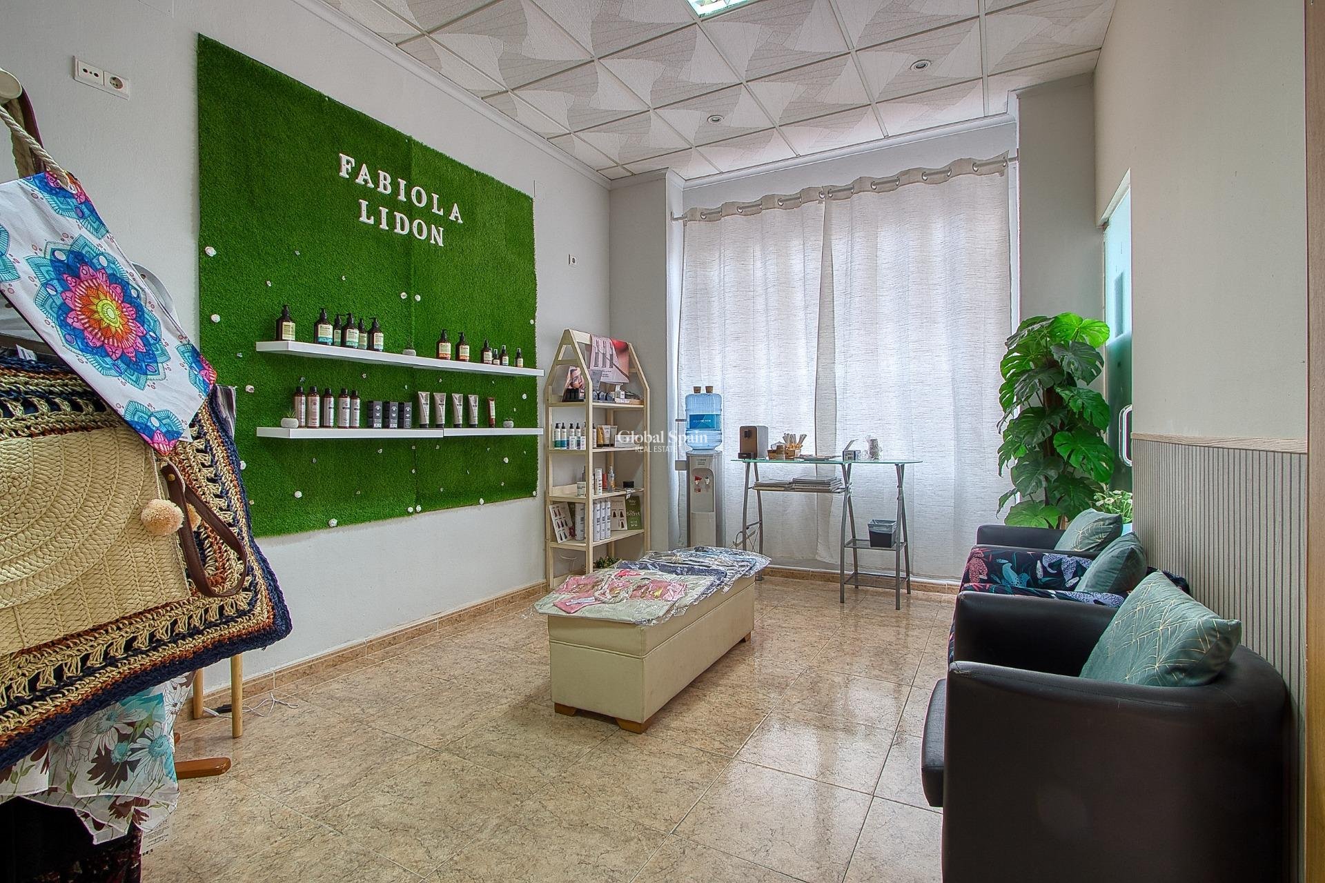 Venta - Propiedad Comercial -
TORREVIEJA - La Mata