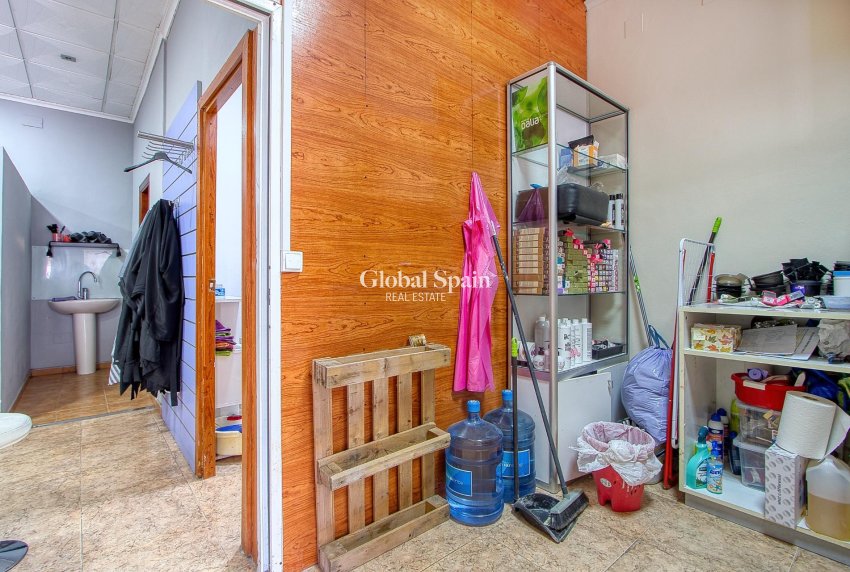 Venta - Propiedad Comercial -
TORREVIEJA - La Mata