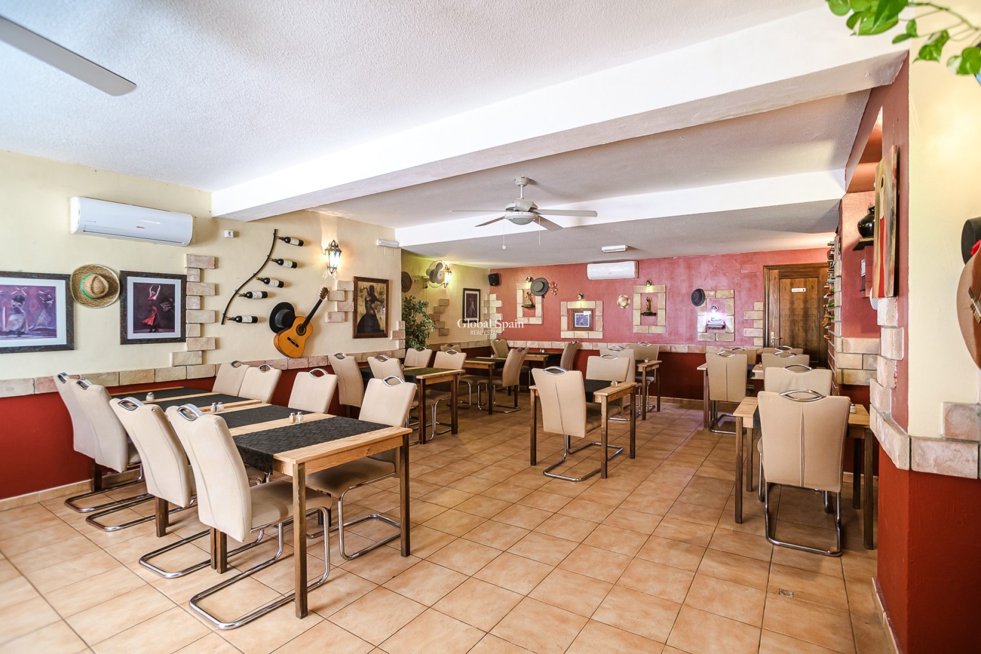 Venta - PROPIEDAD COMERCIAL -
TORREVIEJA - La Veleta