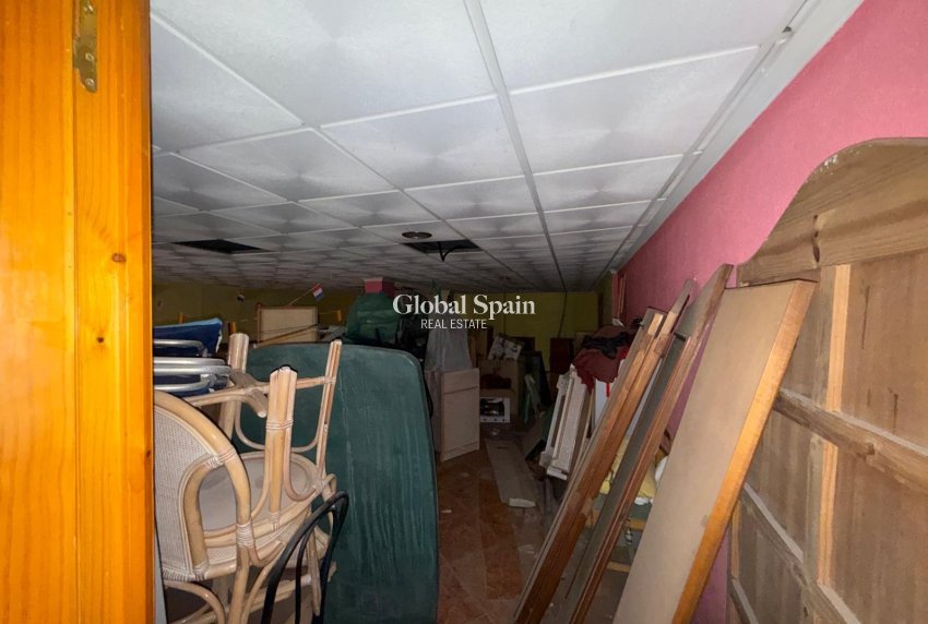 Venta - PROPIEDAD COMERCIAL -
TORREVIEJA - Playa del cura