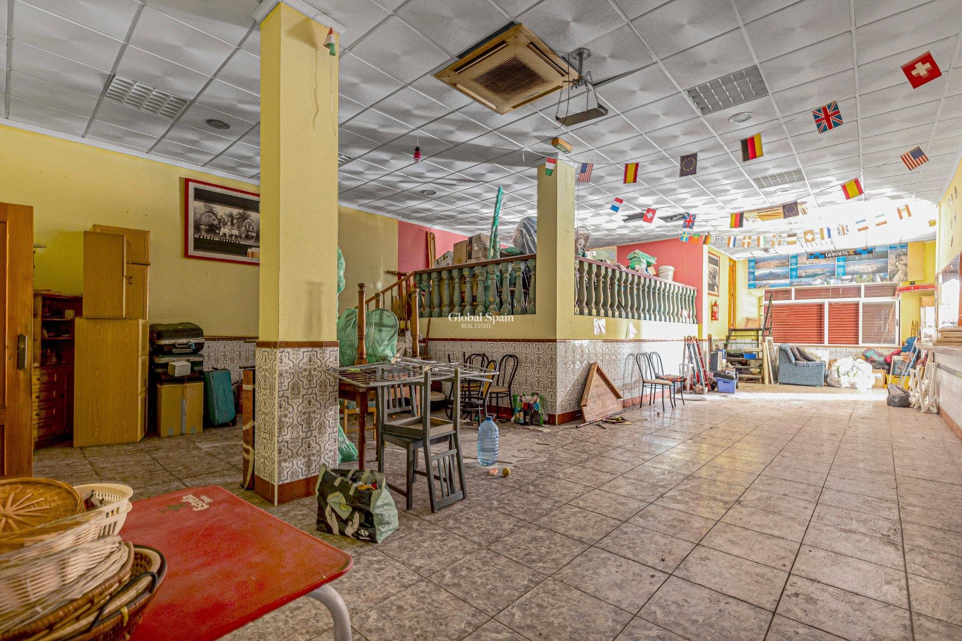 Venta - PROPIEDAD COMERCIAL -
TORREVIEJA - Playa del cura
