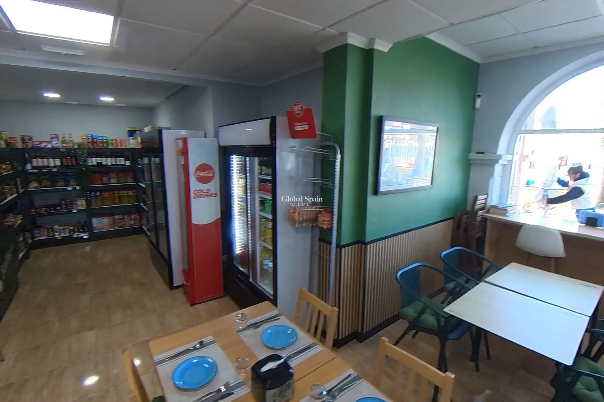 Venta - PROPIEDAD COMERCIAL -
TORREVIEJA - Puerto