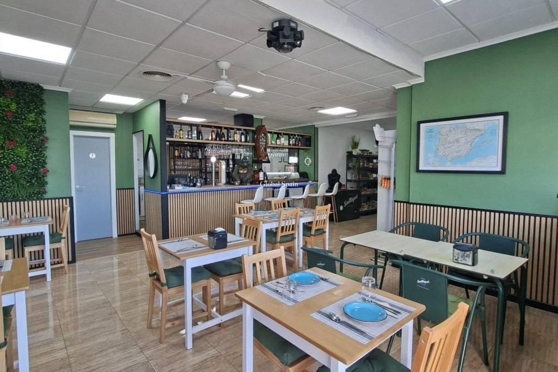 Venta - PROPIEDAD COMERCIAL -
TORREVIEJA - Puerto