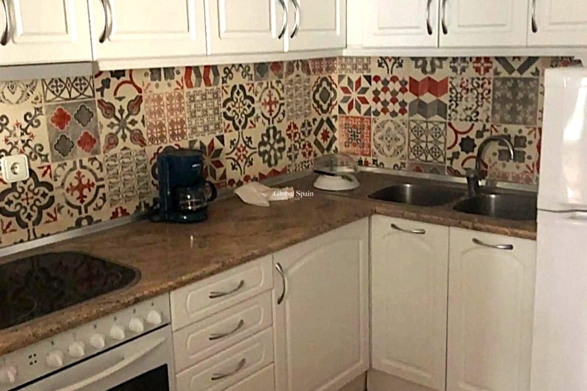 Venta - Semi separado -
Albir - center