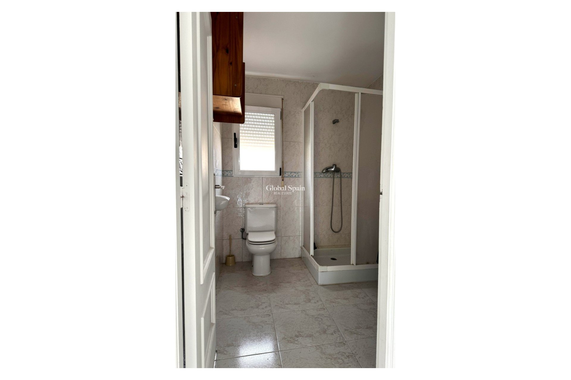 Venta - Semi separado -
Albir - center