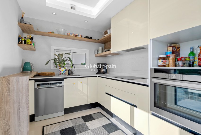 Venta - Semi separado -
CIUDAD QUESADA