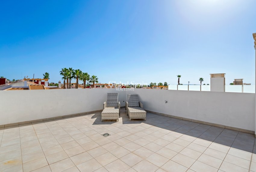 Venta - Semi separado -
CIUDAD QUESADA