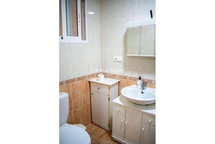 Venta - Semi separado -
GUARDAMAR DEL SEGURA - Guardamar pueblo