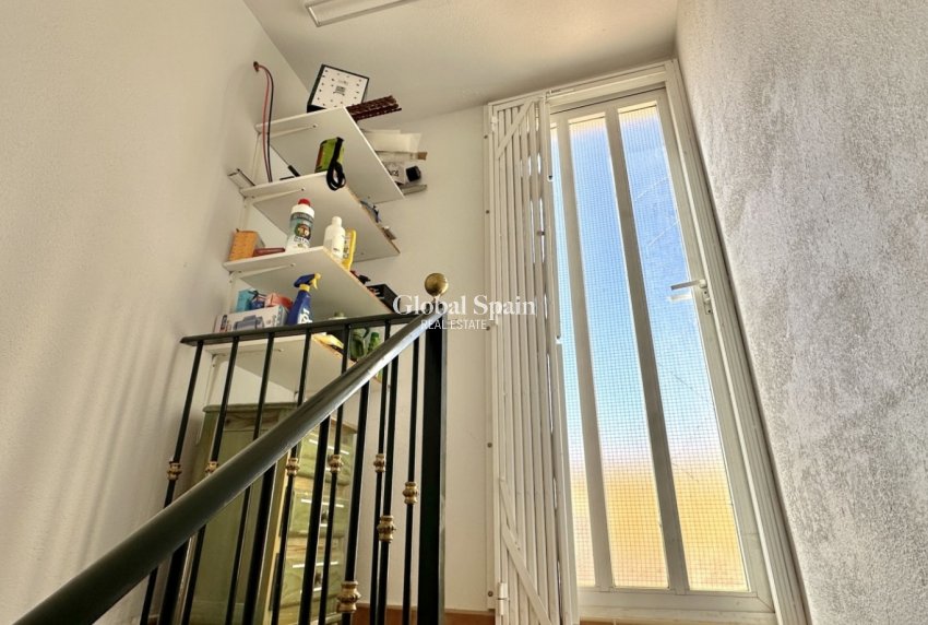 Venta - Semi separado -
ORIHUELA COSTA - LOS BALCONES - LOS ALTOS