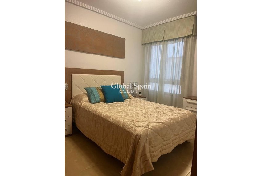 Venta - Semi separado -
ORIHUELA COSTA - Playa Flamenca