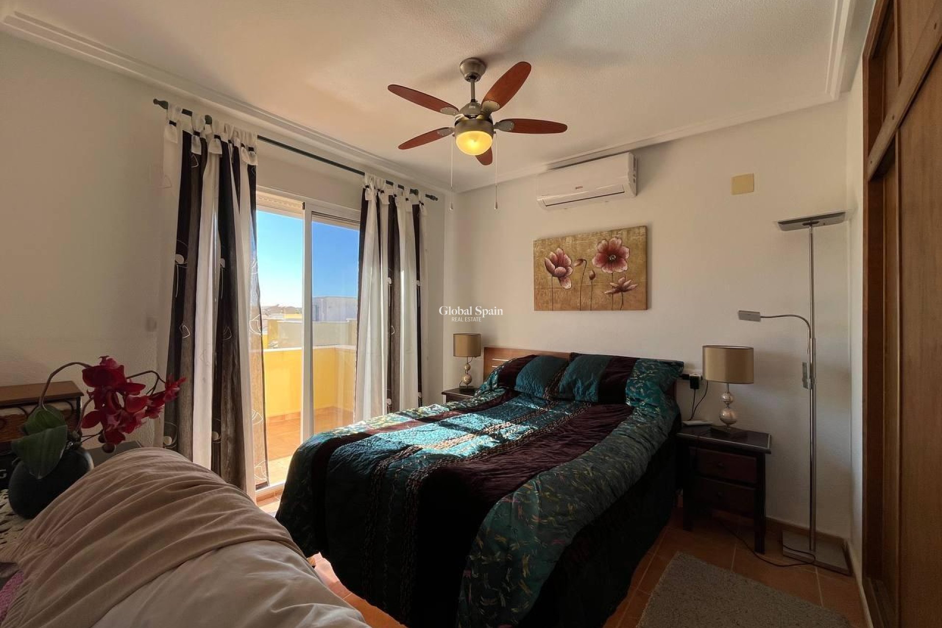 Venta - Semi separado -
ORIHUELA COSTA - Playa Flamenca