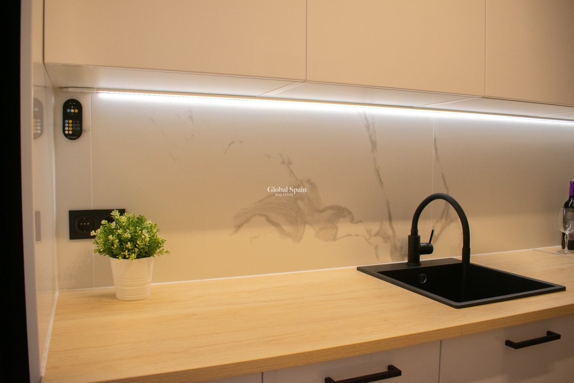 Venta - Semi separado -
ORIHUELA COSTA - Punta Prima