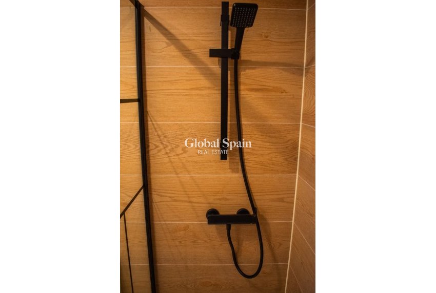 Venta - Semi separado -
ORIHUELA COSTA - Punta Prima