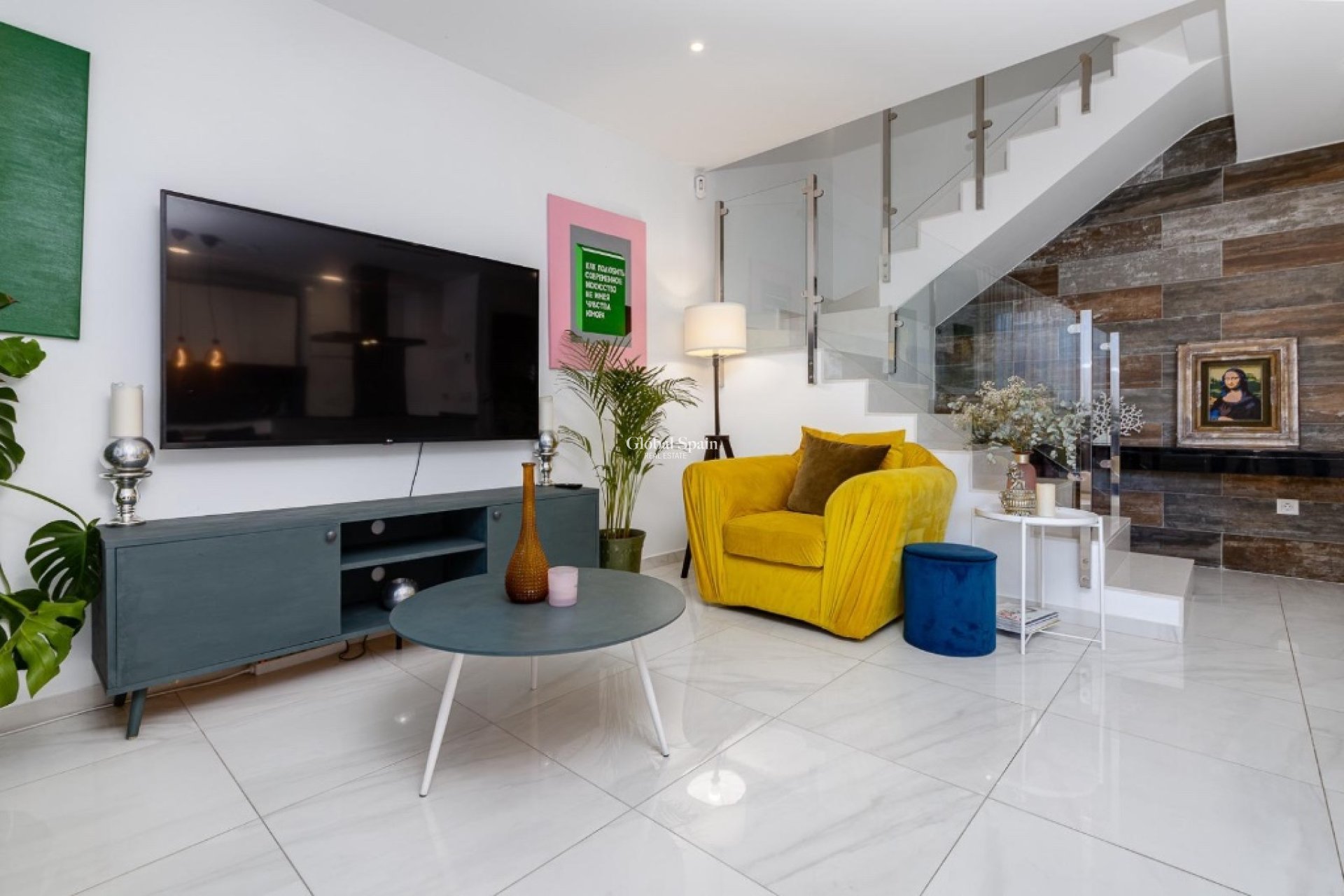 Venta - Semi separado -
ORIHUELA COSTA - VILLAMARTÍN