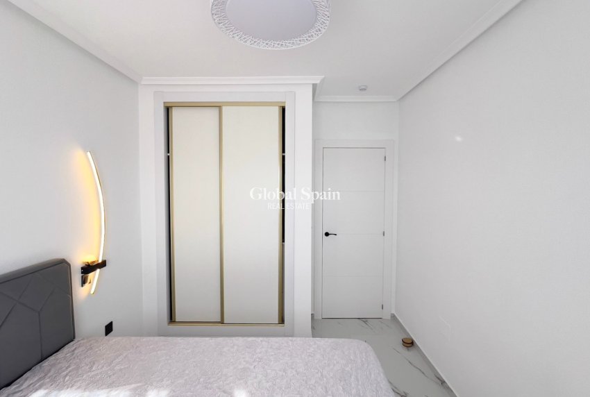 Venta - Semi separado -
ORIHUELA - Orihuela Costa